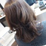髪をヘアアイロンやコテで巻く温度は何度がいいの?