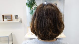 髪の長さは変わらないけど違うヘアスタイルになれますか?