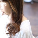 髪を傷めないで明るく見せる方法もありますよ