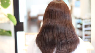 髪が多くておろせない いつも同じ髪型なんです