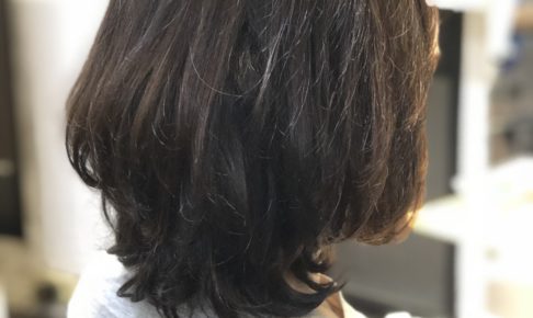 髪が伸びても分け目が目立たないヘアカラー 本物の天然100 へナのハナヘナで 5歳のツヤ髪を 髪と頭皮を傷めない白髪染め 髪が多い くせ毛の悩みも解消する美容室arche 神戸 大阪
