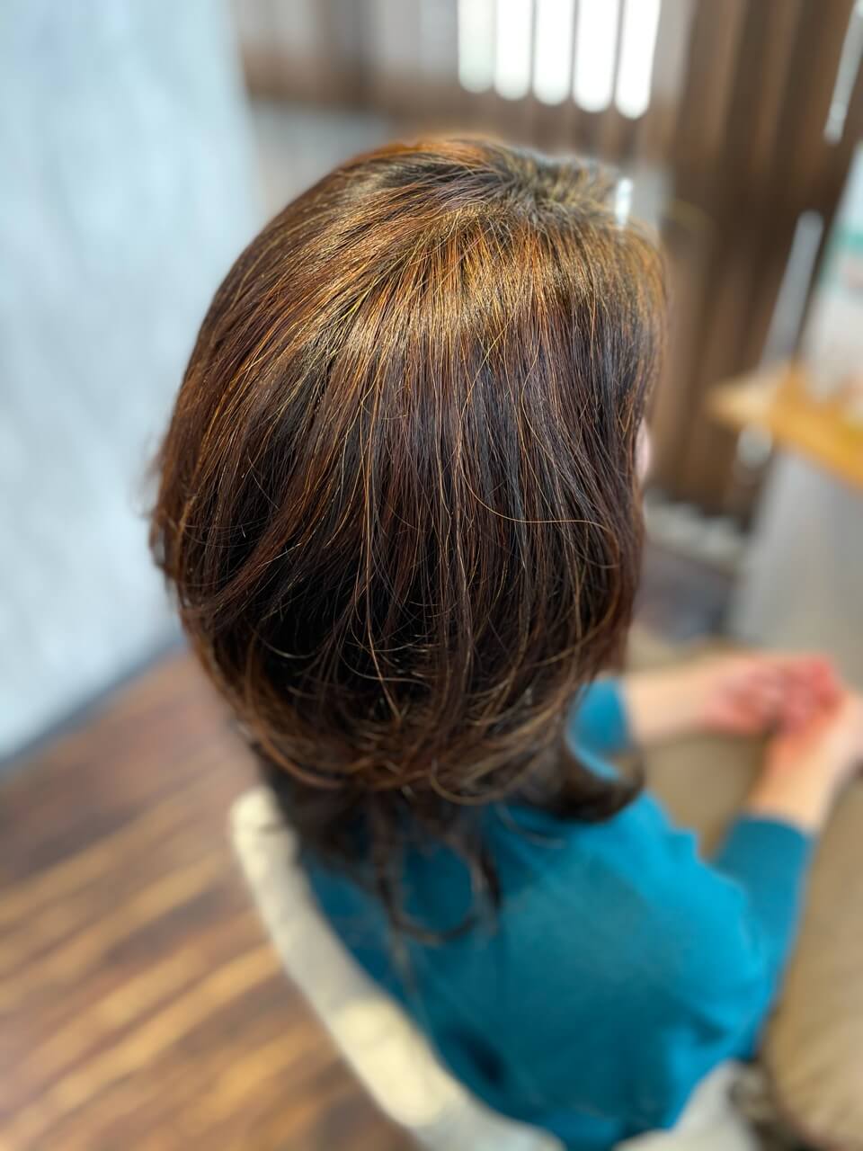 ヘナで染まった黒髪を明るくするとこんなに違う髪型に♪ 本物の天然100％へナのハナヘナで－5歳のツヤ髪を♪髪と